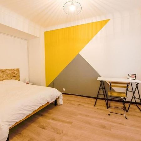 Charmant Logement Plein Pied Au Coeur Du Village Castelculier Exterior foto